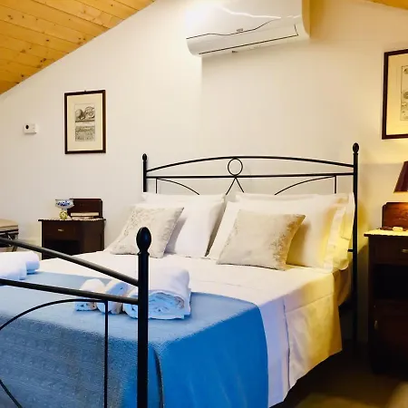 Casa Vacanze Marchisio B&B 카날레