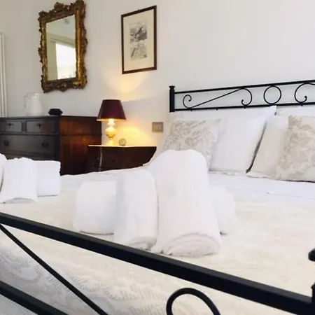 Bed & Breakfast Casa Vacanze Marchisio Canale